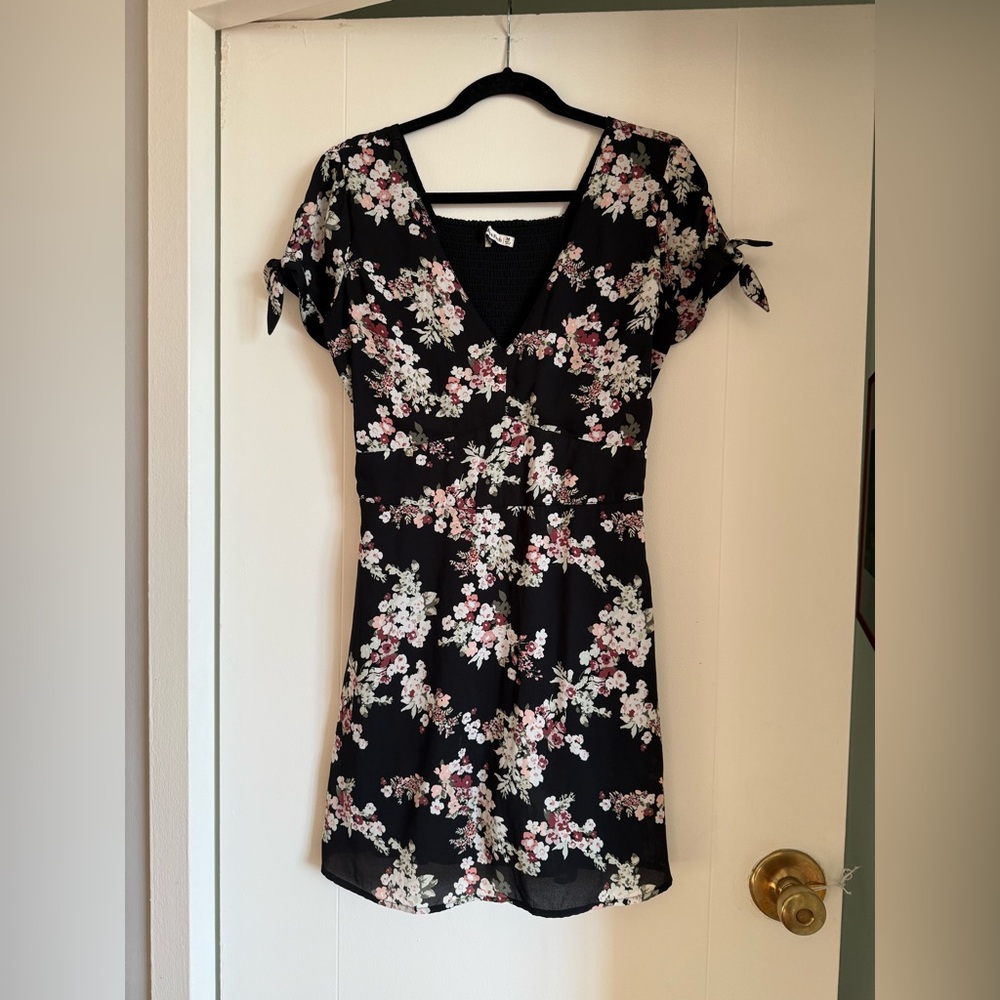 Abercrombie Tie-Sleeve Mini Dress